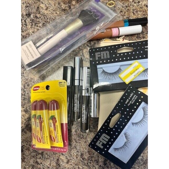 Lot of 26 Make Up Pieces NYX Carmex Covergirl Burts Bees Bronzer Eye Shadow #14 - Picture 2 of 4